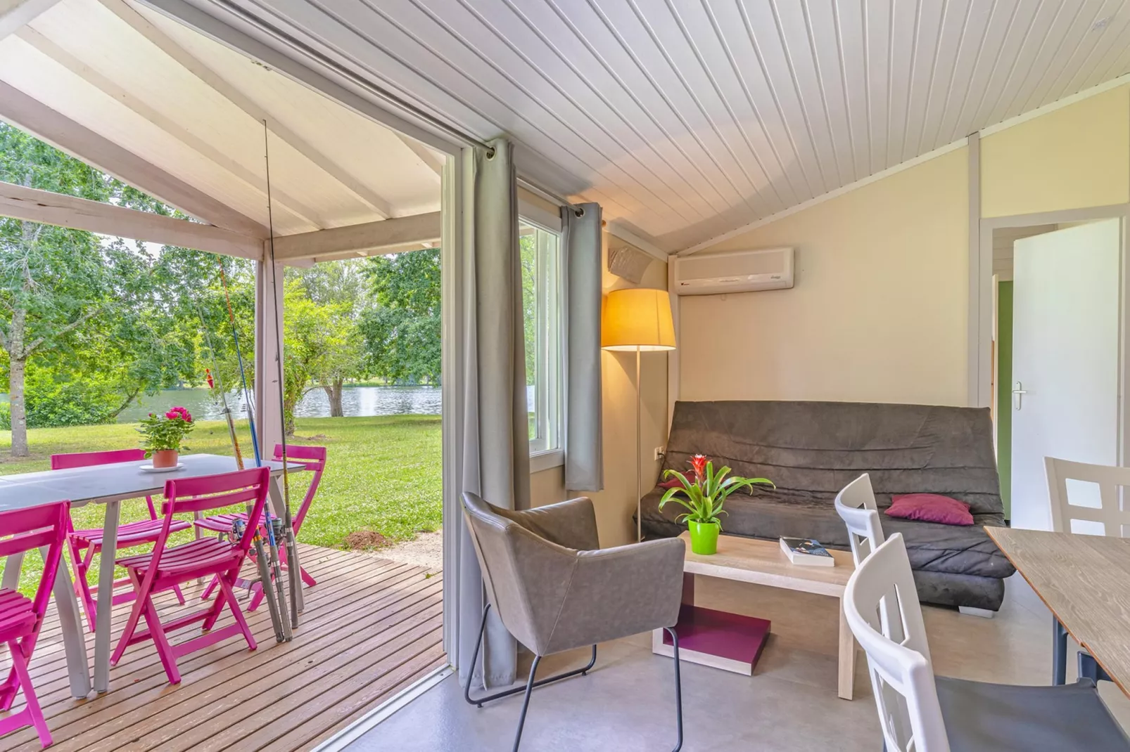 Port Lalande COTTAGE 6/8 pers OTA - Woonkamer