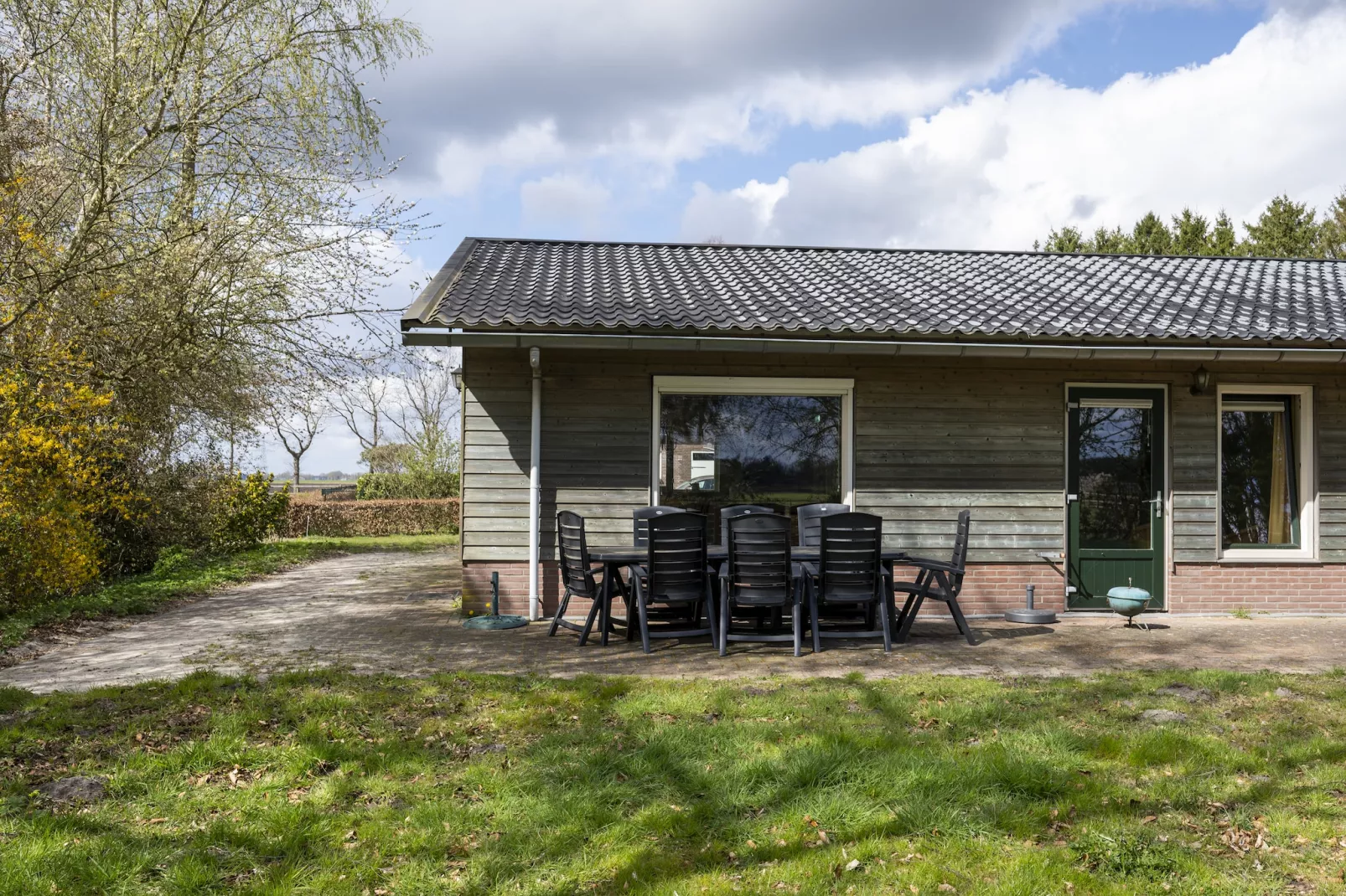 De Kibbelhoeve - Buitenkant zomer