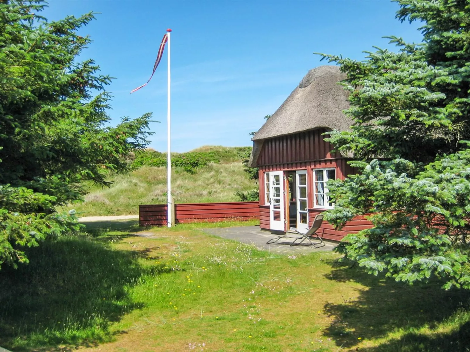 "Jorid" - 300m from the sea - Buiten
