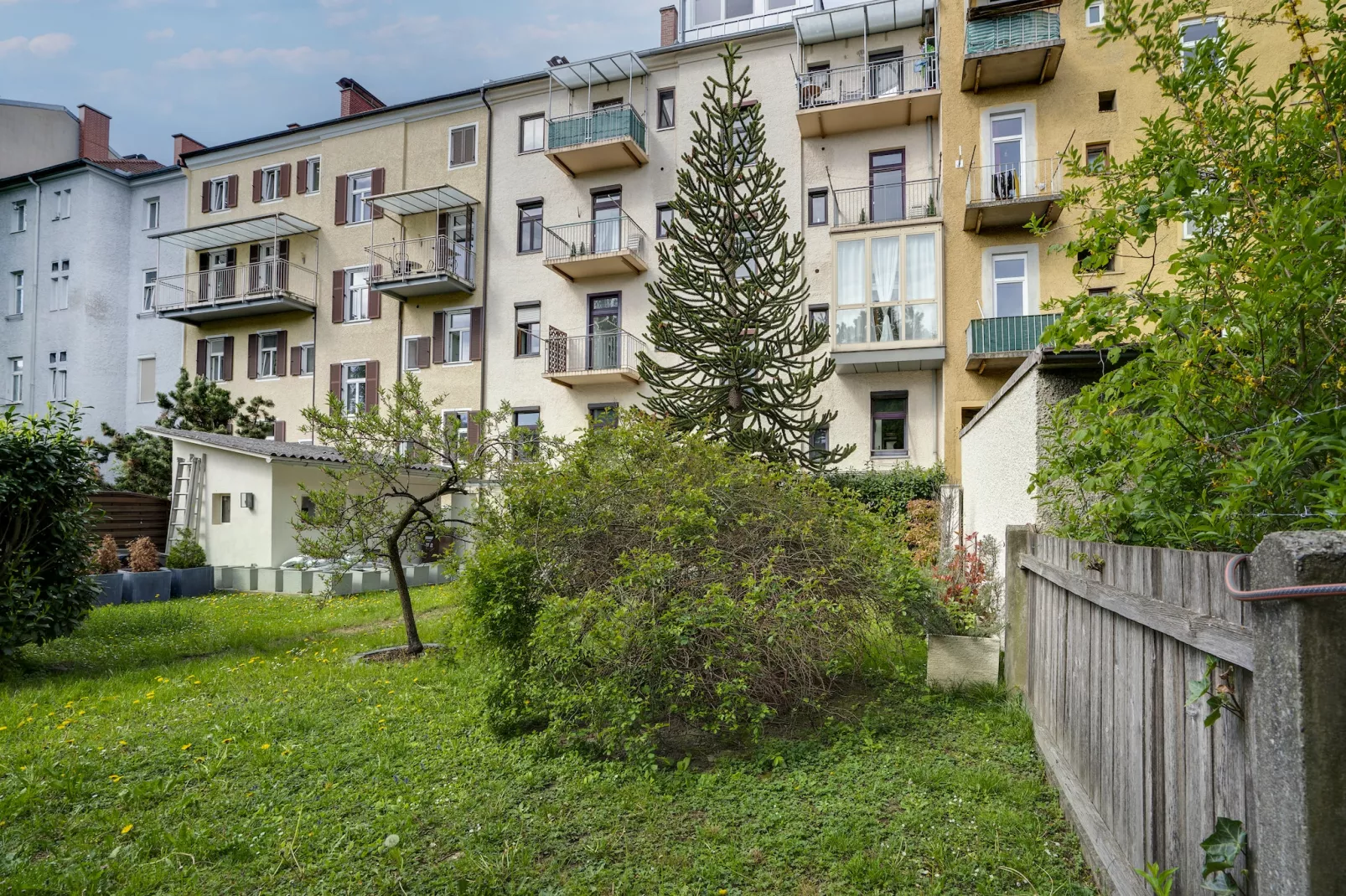 Top 8 Apartment 2P in Graz - Buitenkant zomer