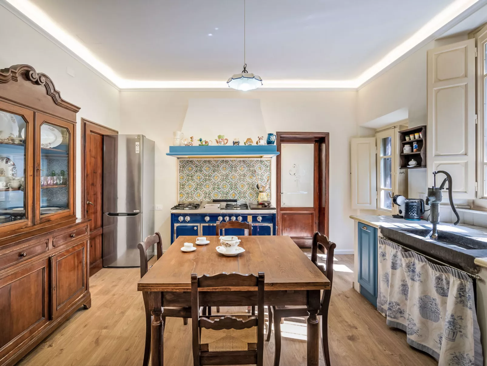 Villa mit Garten und privatem Pool - Binnen