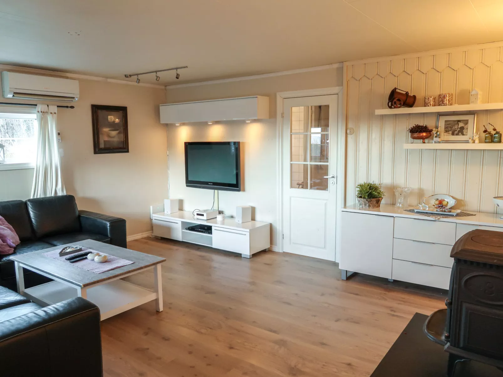 Heggland Huset-Binnen