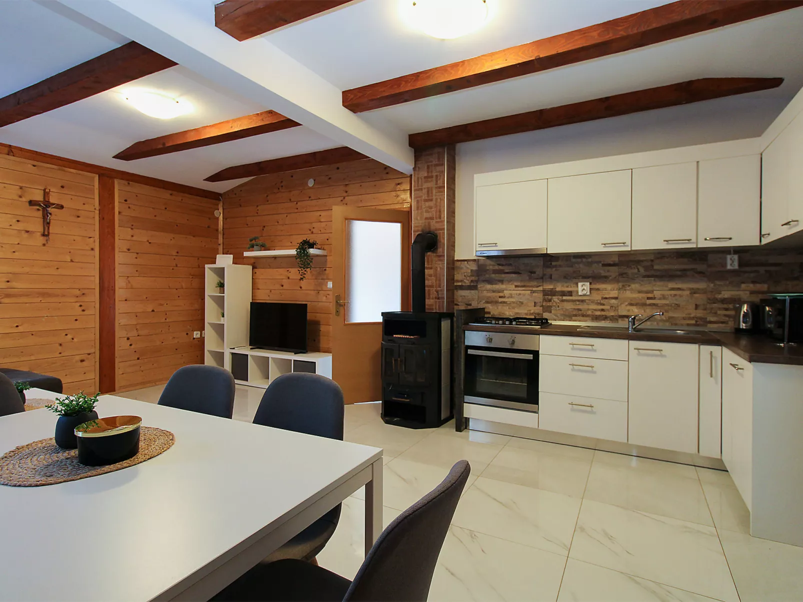 House 2233 - Binnen
