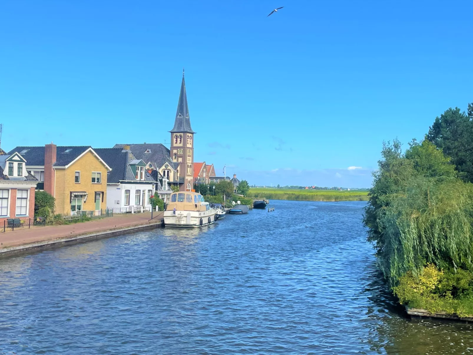 Harboursuite Woudsend incl. motorboot-Buiten