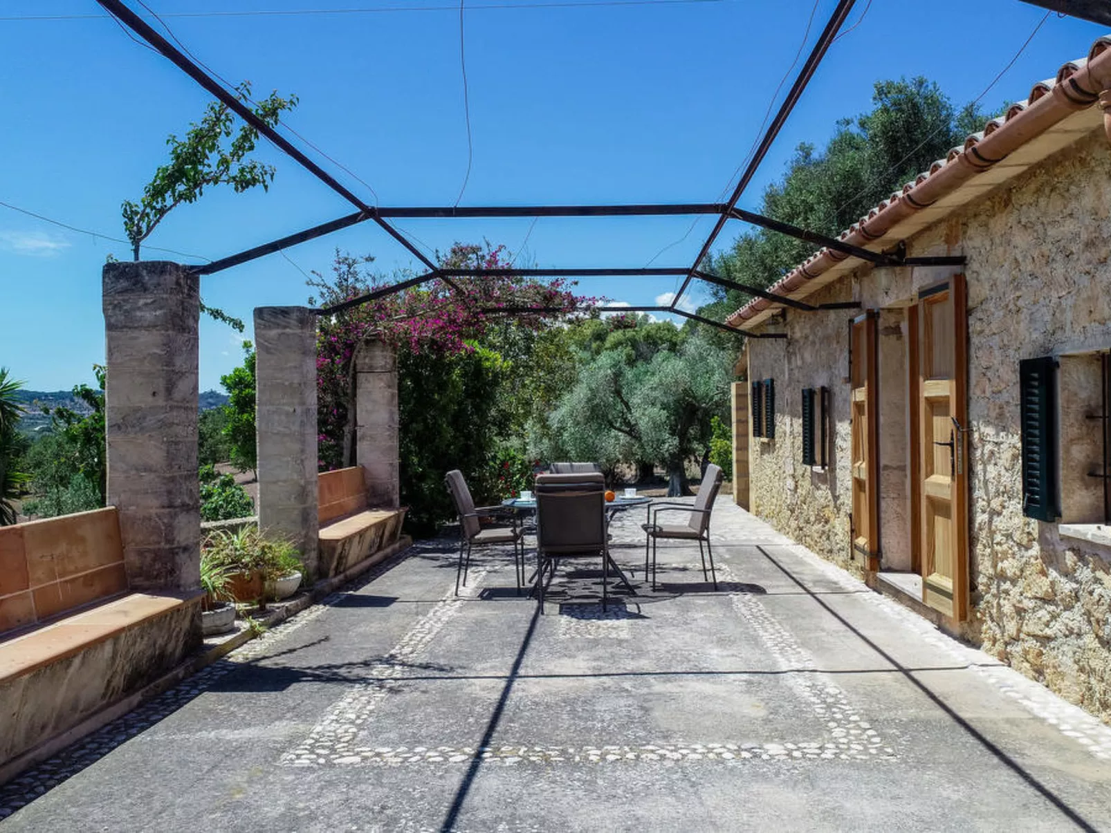 Almendras - Buiten