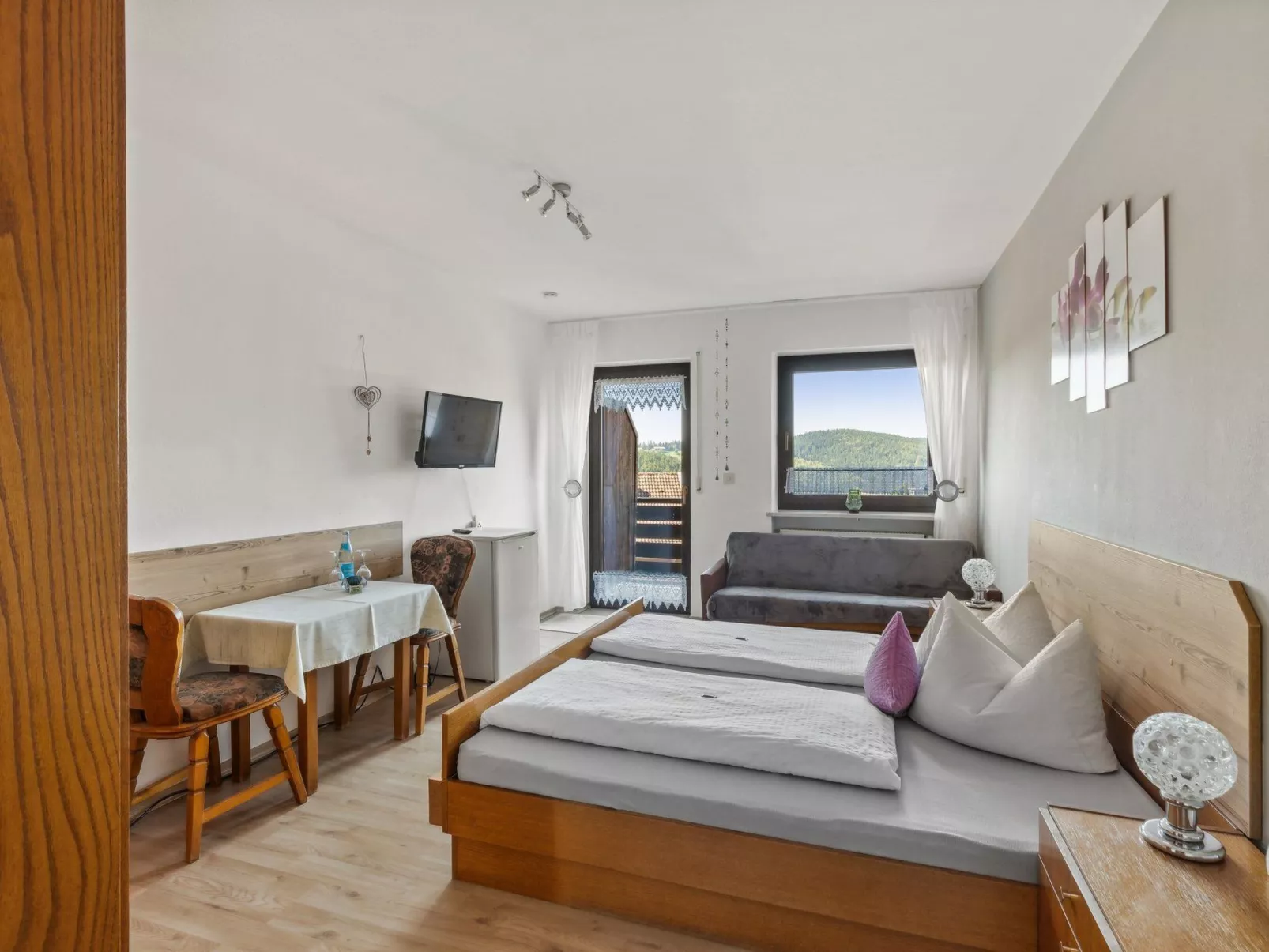 Geräumiges Ferienhaus mit Garten in Rittsteig - Binnen