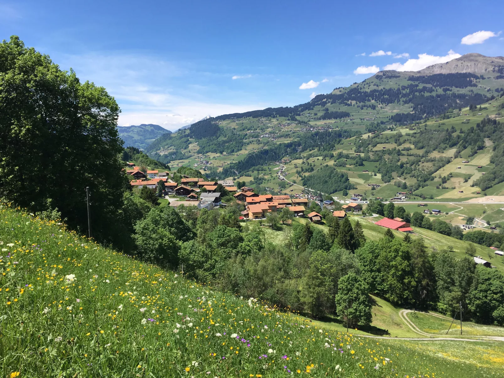 Charmantes Alpen-Appartement in Conters, (Conters),