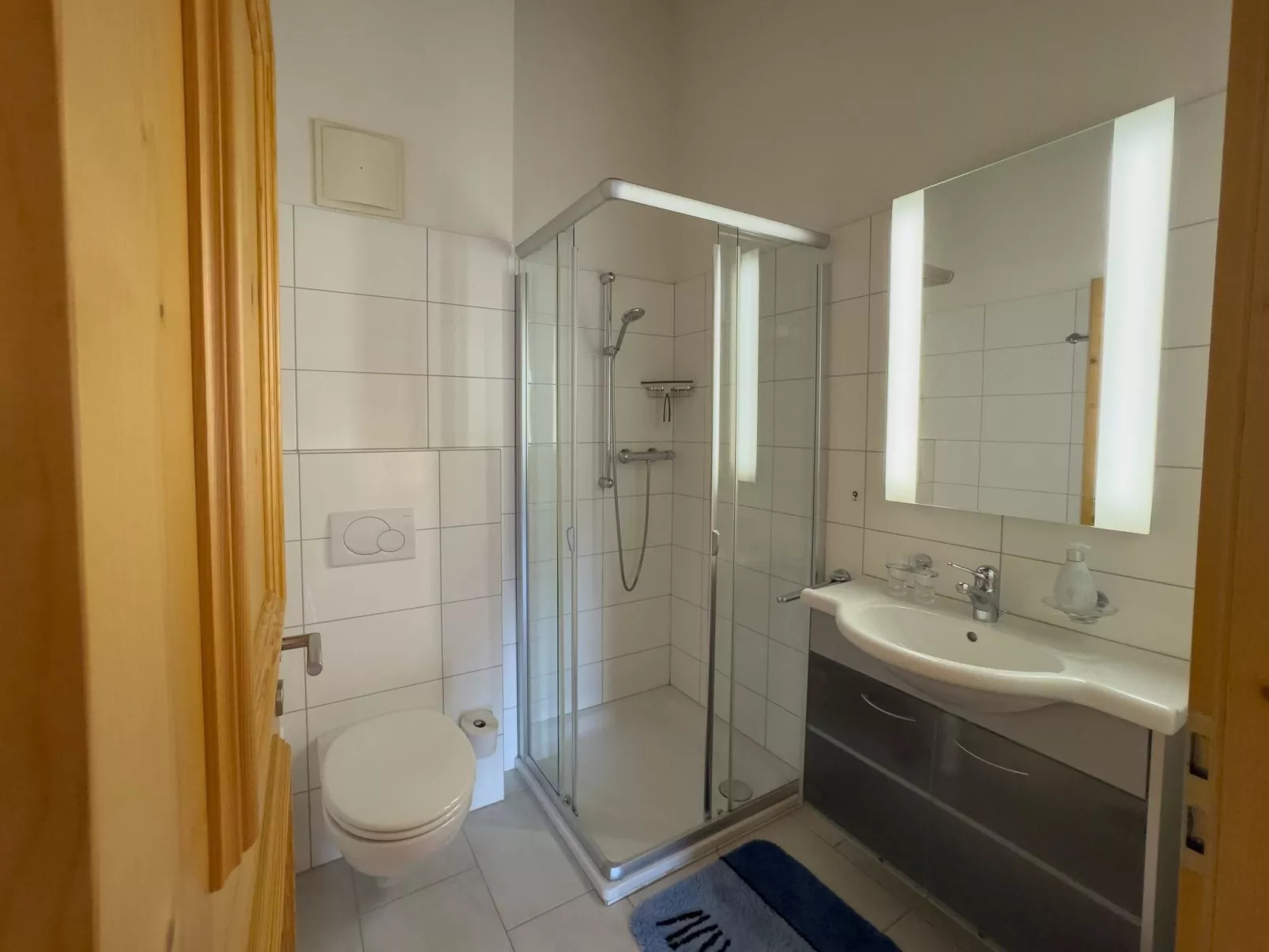 Bergparadies im Laub B5 3½-Zimmerwohnung - Binnen