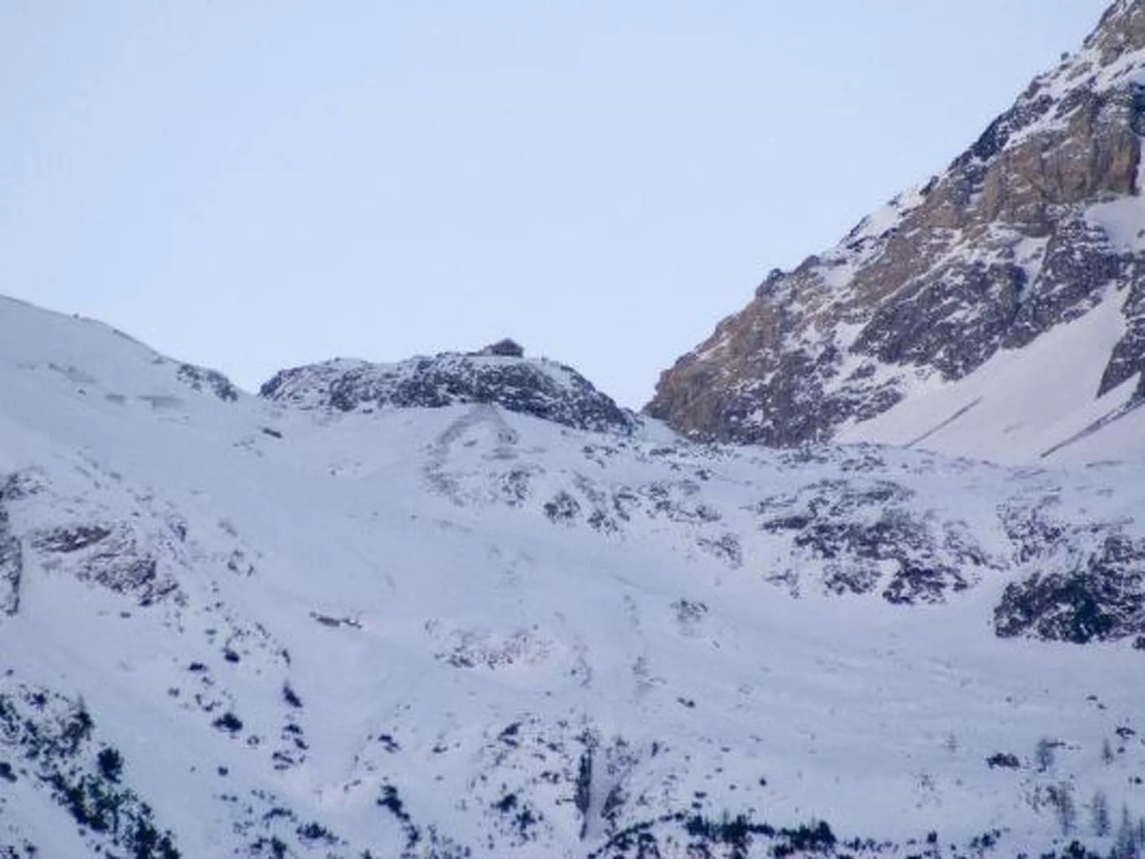 Chasa Ravagl, (Scuol). - Buiten