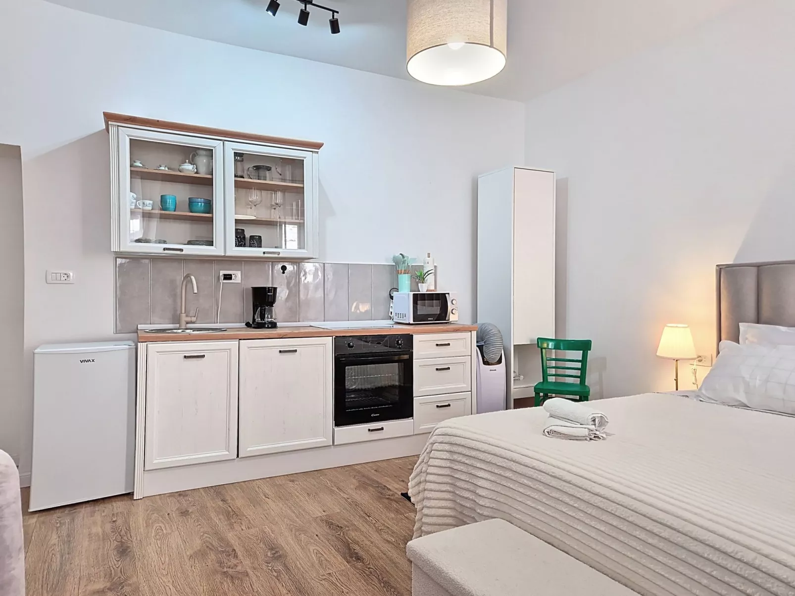 Dudu - Binnen