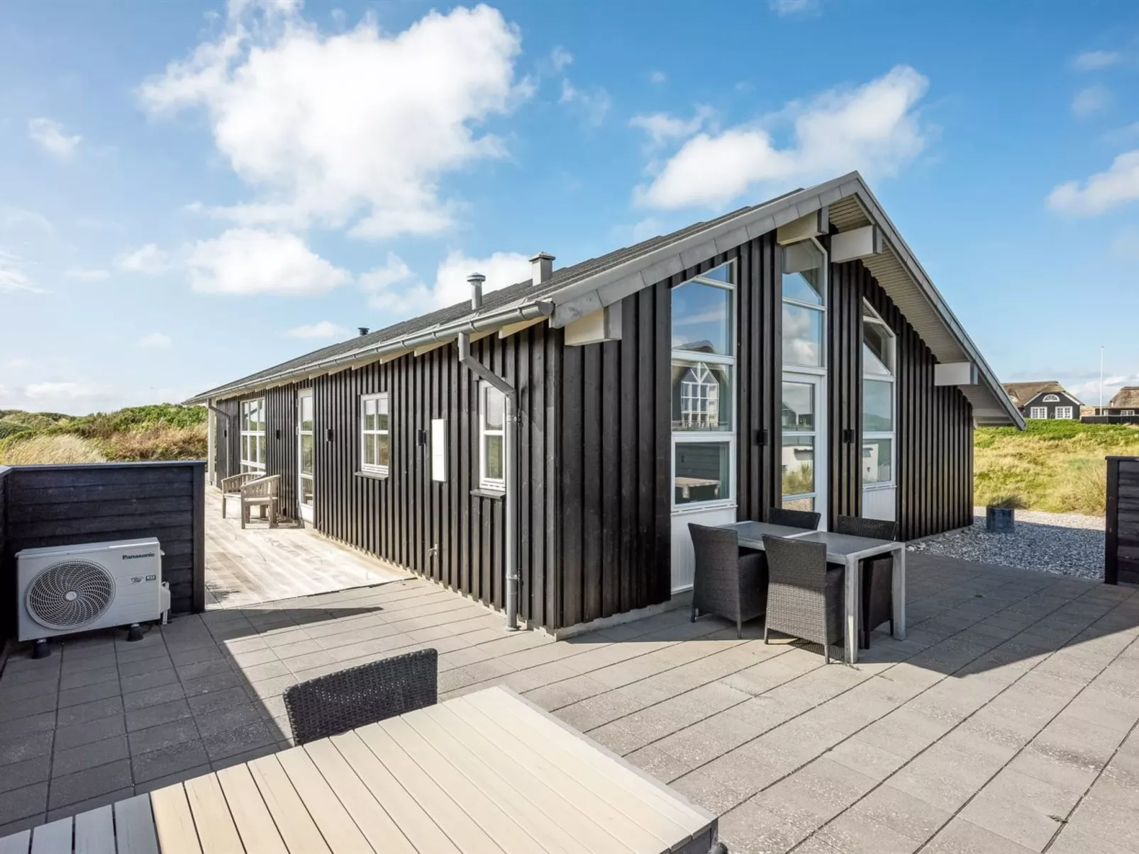 "Tume" - 250m from the sea - Buiten