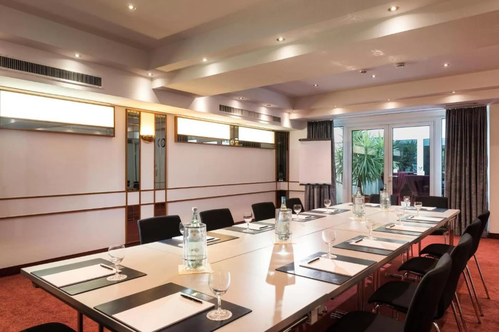 Offenburg City - Superior Twin Room - Image-tags.hotelfacilitiesandservices