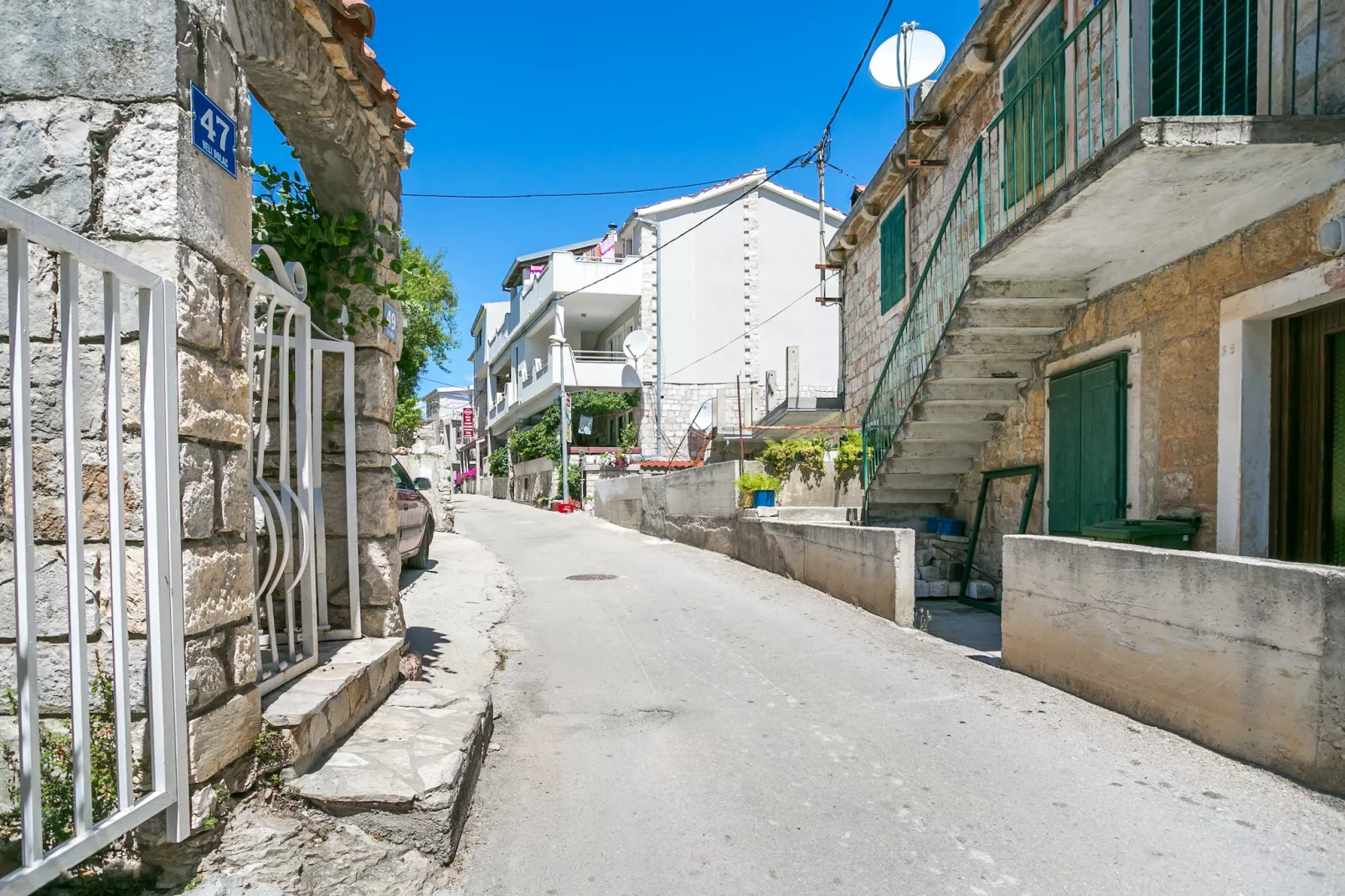 Apartmani Sidrana - Buitenkant zomer