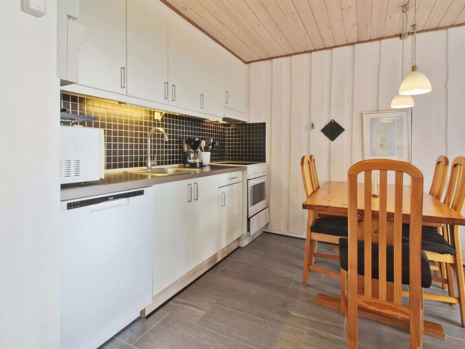"Gertruda" - 2.3km from the sea - Binnen