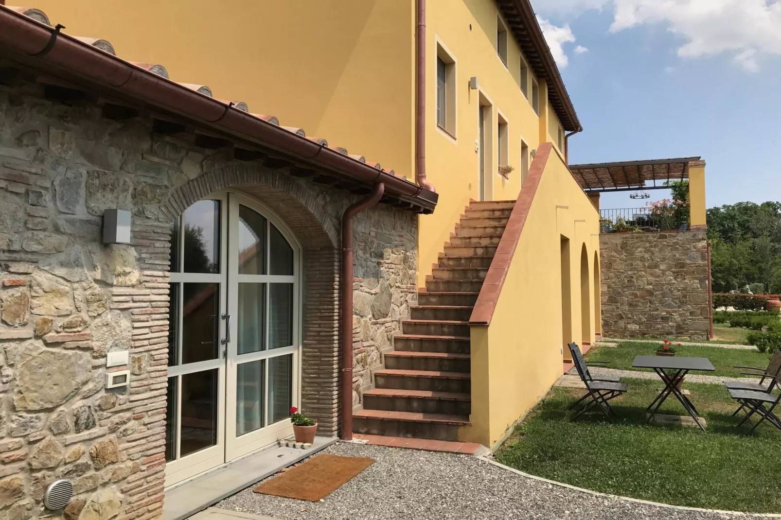 Casa San Gennaro at Borghetto Farmhouse - Buitenkant zomer