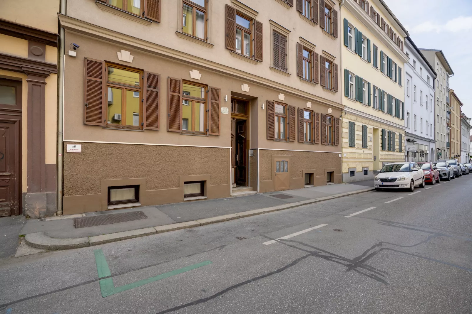 Top 8 Apartment 2P in Graz - Buitenkant zomer