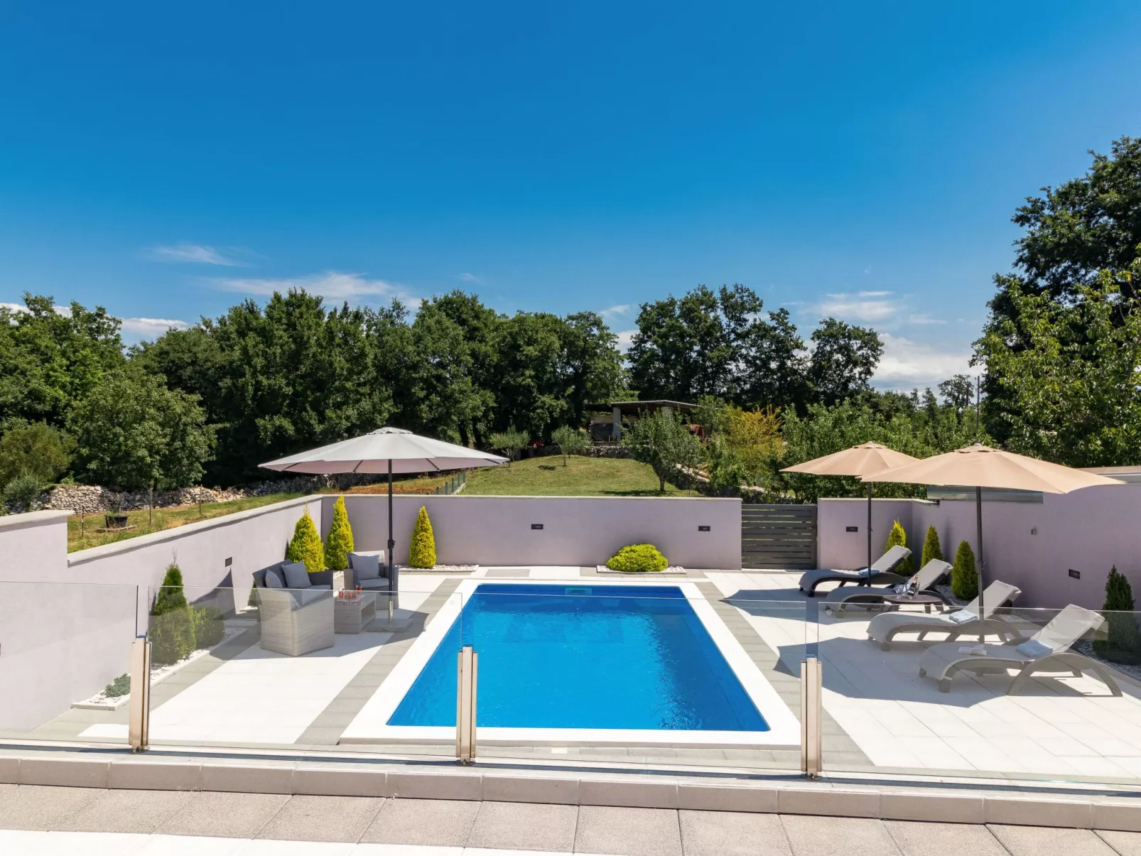 Villa Paola - Buiten