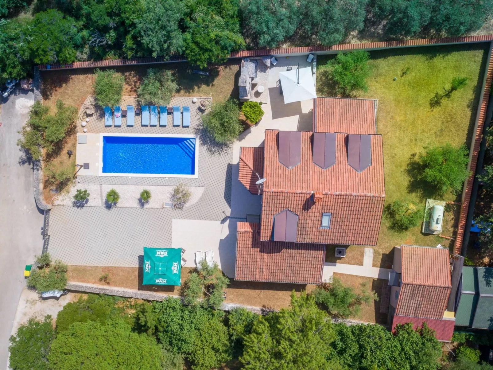 Villa Sunshine - Image-tags.info