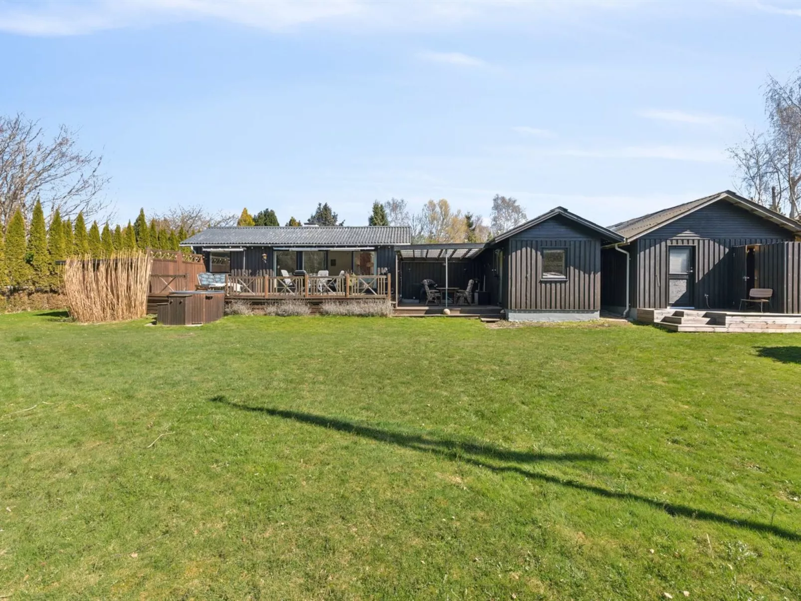 "Emelita" - 1.1km from the sea - Buiten
