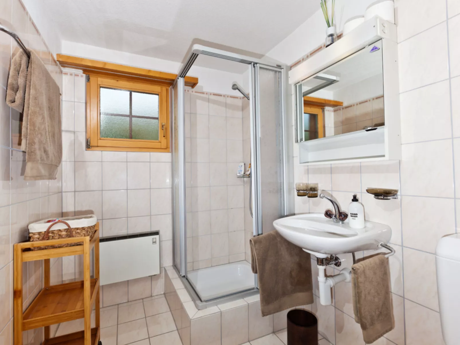 Annahüs, Obersaxen-Misanenga, (Obersaxen). - Binnen