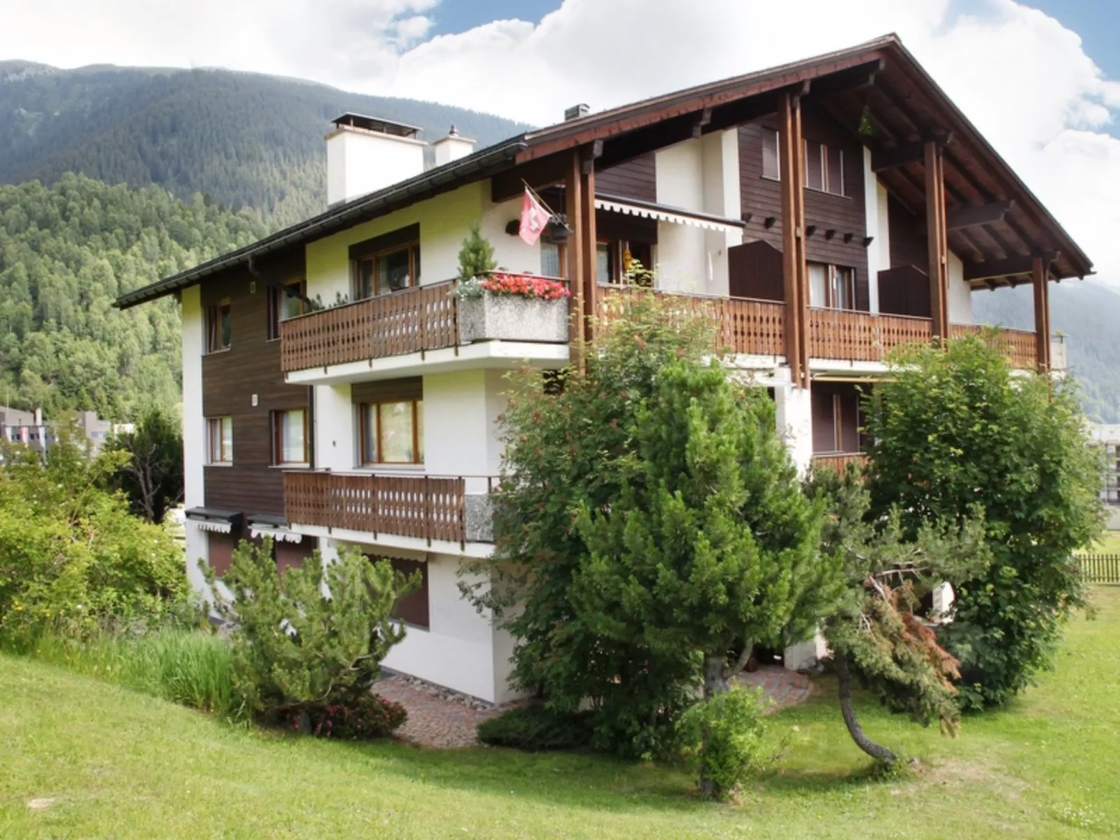 Casa Sax 5 Church, (Disentis/Mustér). - Buiten