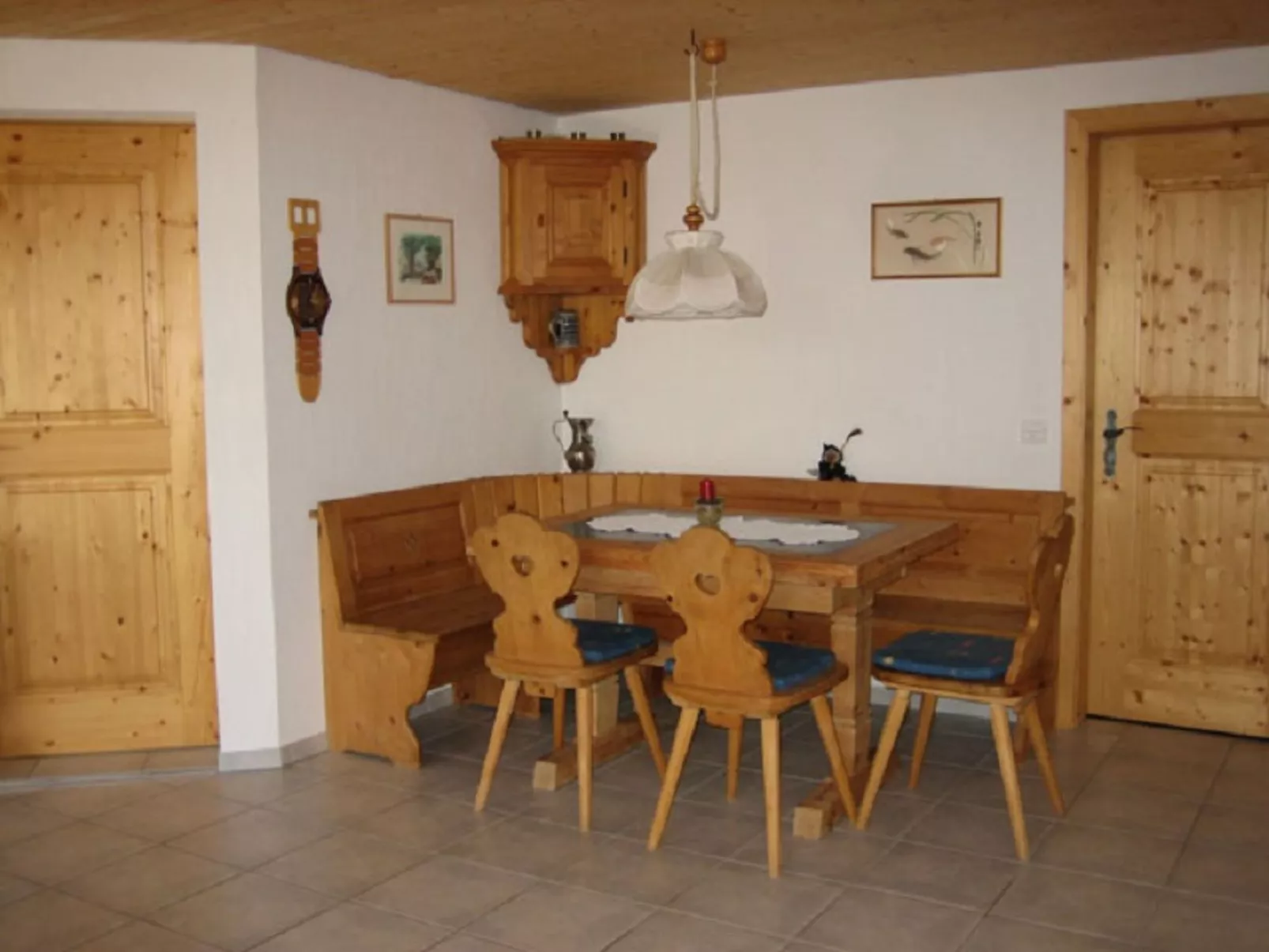 Er Liung, (Falera). 2 Zimmerwohnung - Binnen