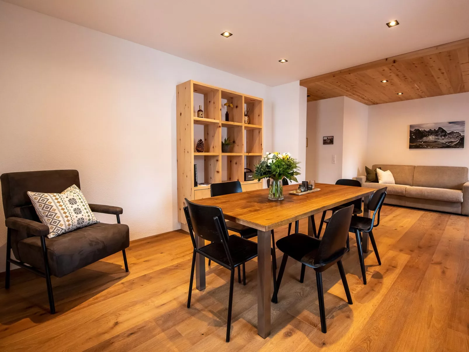 Flem Mountain Lodge, (Flims Waldhaus). Moderne neue 4.5 Ferienwohnung - Binnen