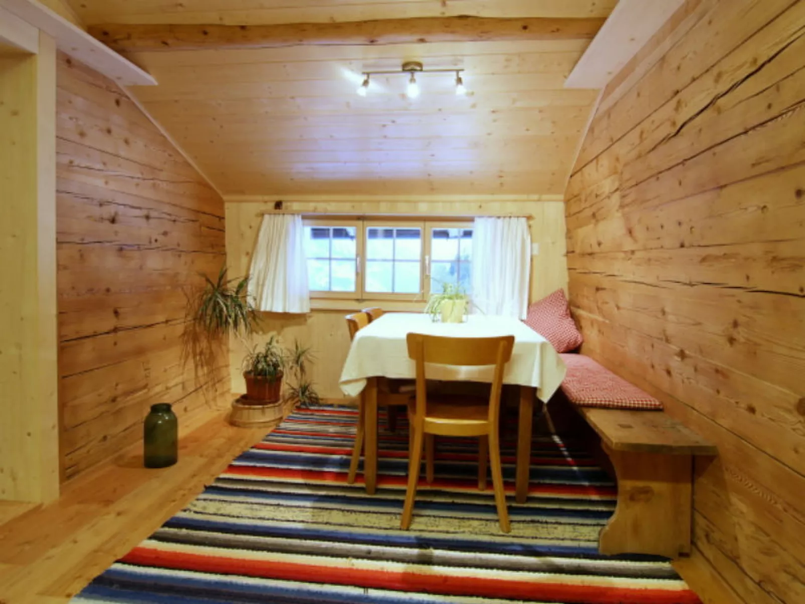Hof Unterhus, Tenna, (Tenna), 06006B - Binnen