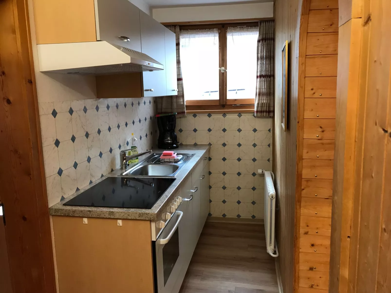 Ferienwohnungen Chasa Valär, (Scuol). - Binnen