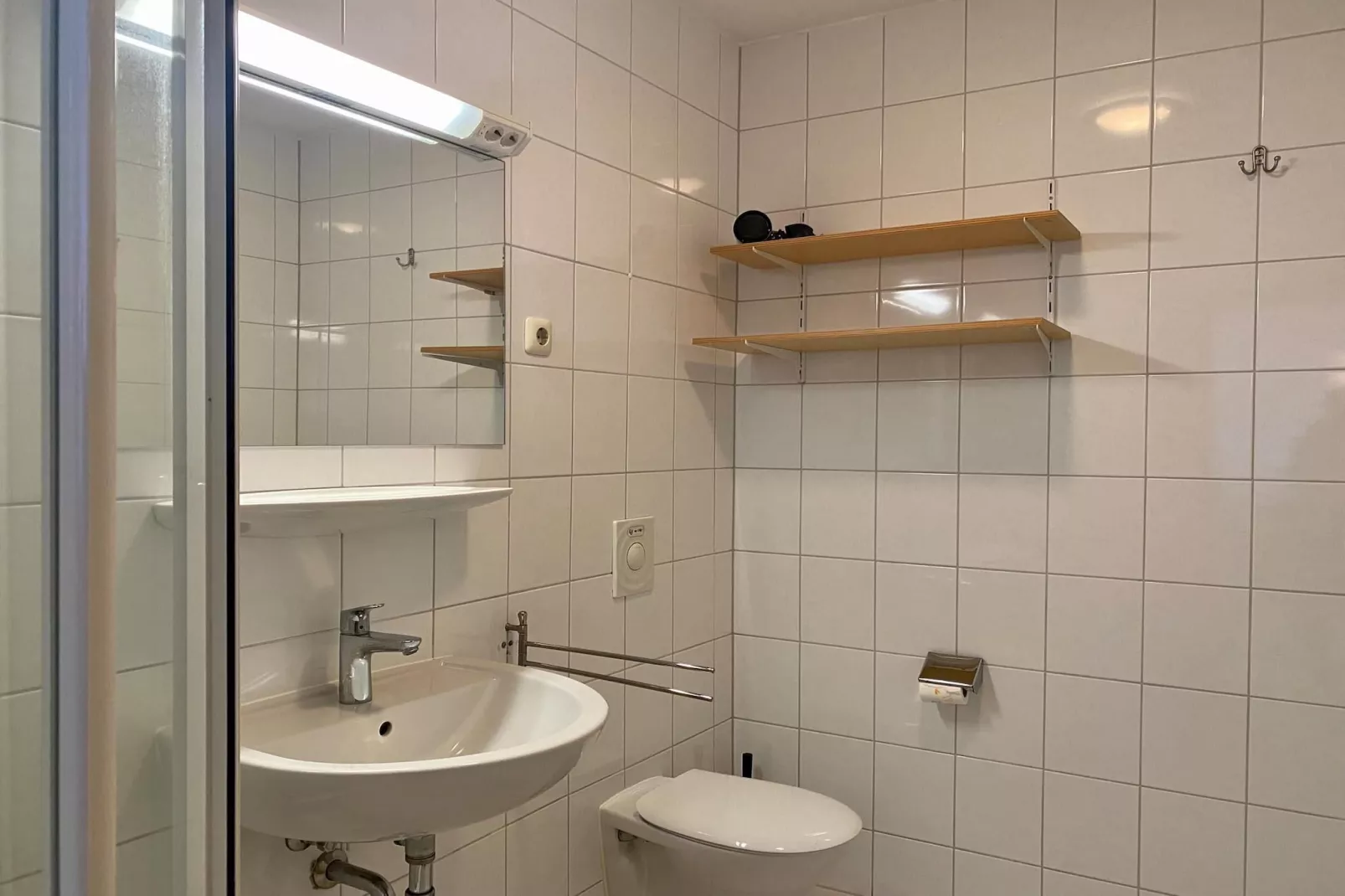 Ferienwohnung Orth B11 - Badkamer