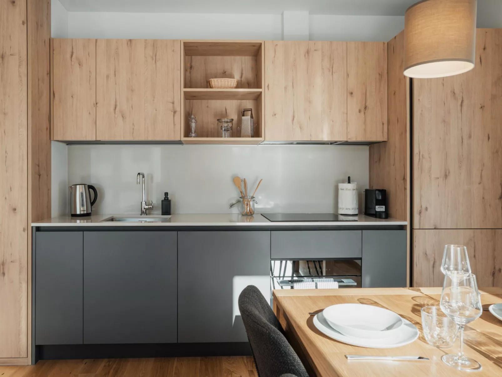 Alpine Apartments, (San Bernardino). - Binnen