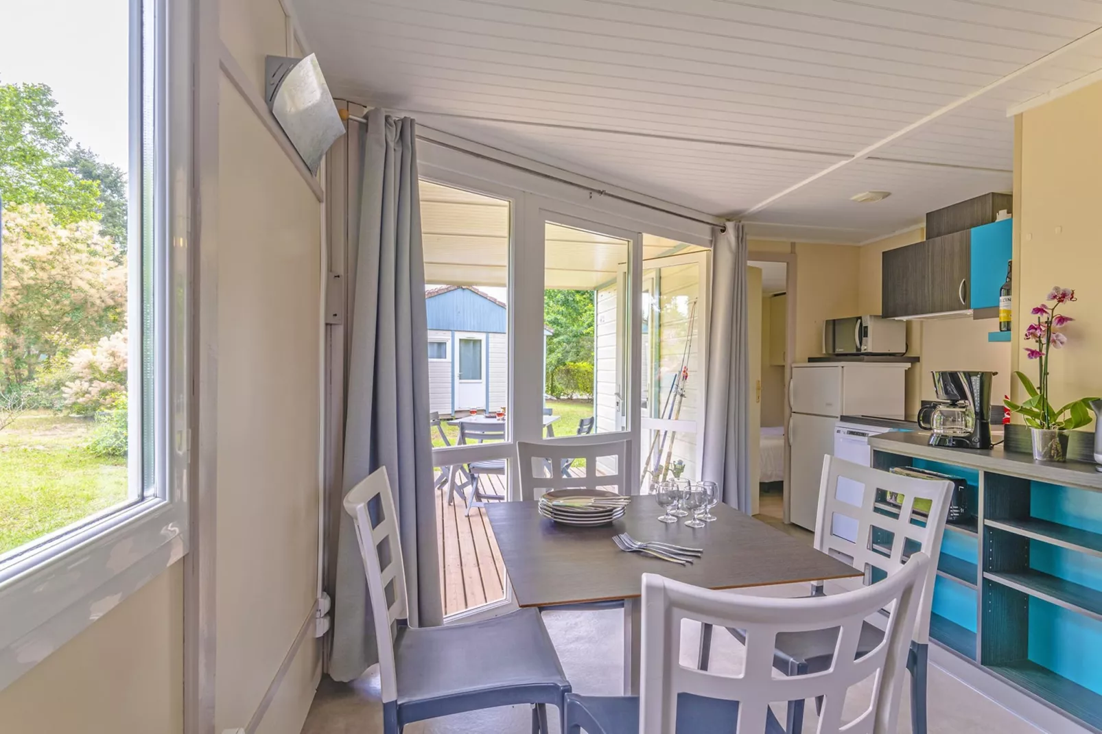 Port Lalande COTTAGE 6/8 pers OTA - Eetkamer