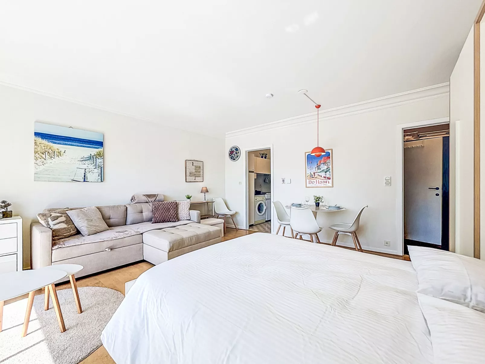 Cosy @ the beach studio with pool - Binnen