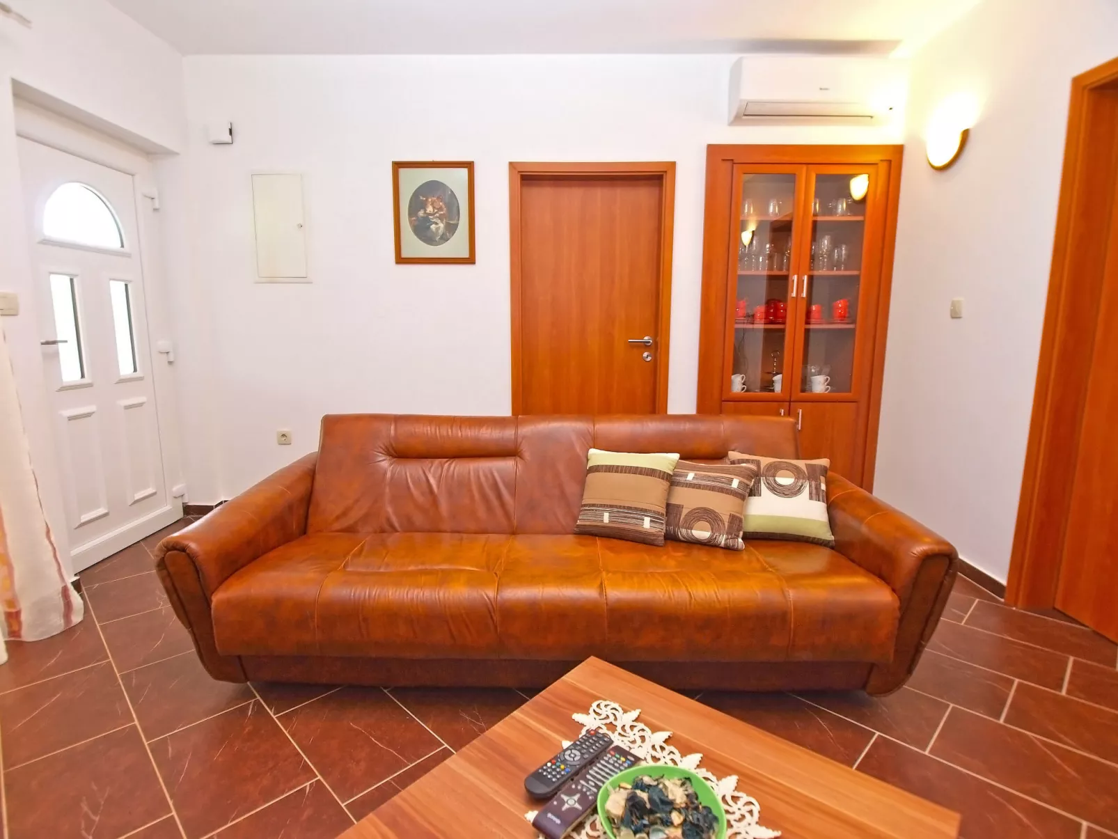 House 1330 - Binnen