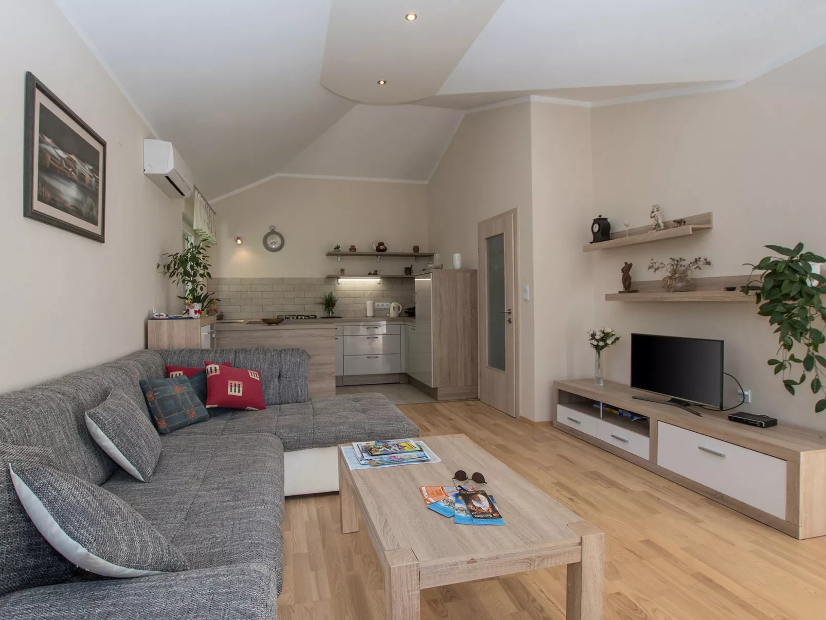 House 1276 - Binnen