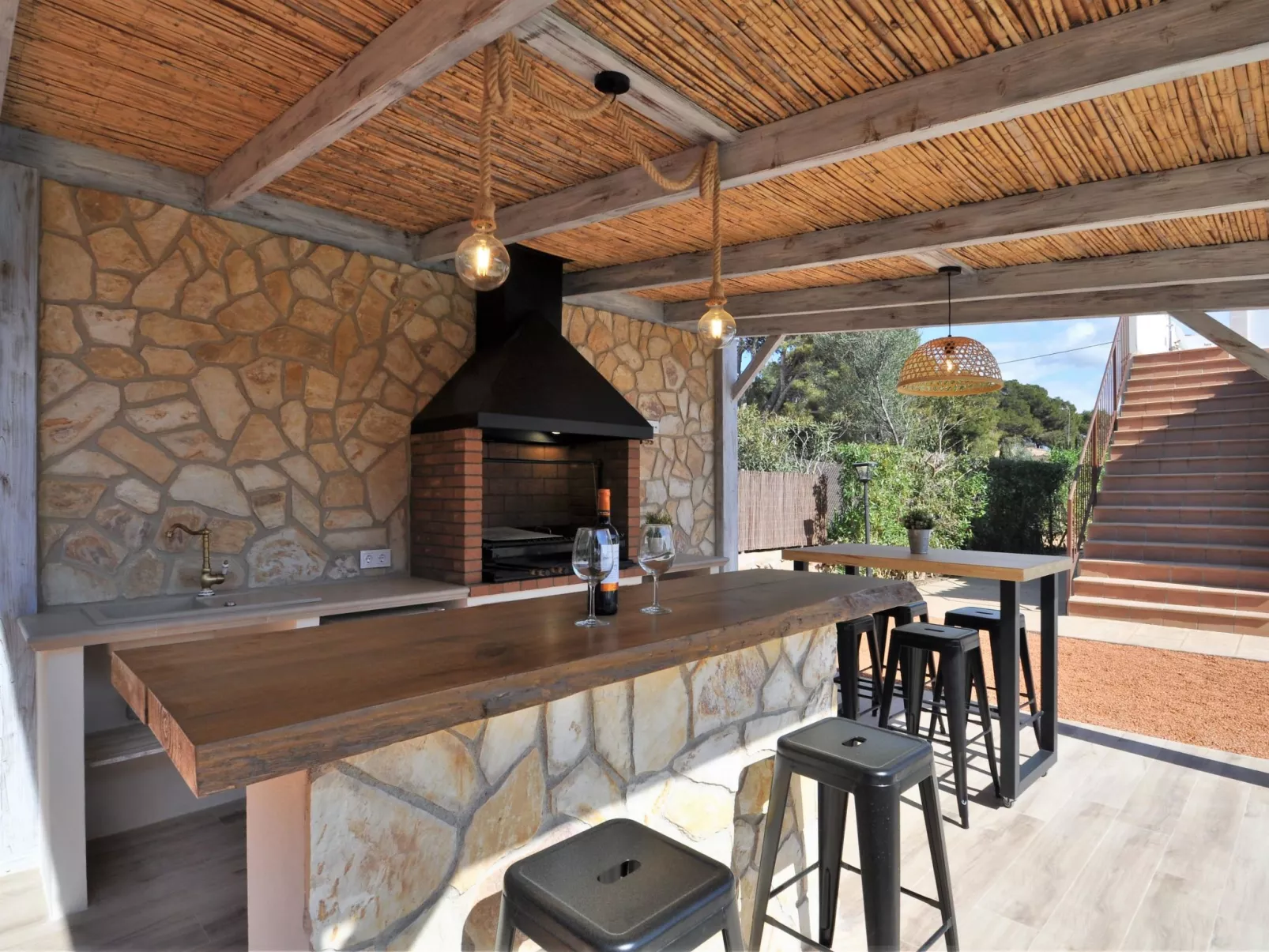 VILLA MONICA en barrio residencial de Cala Pi para 6 personas con piscina priva - Buiten