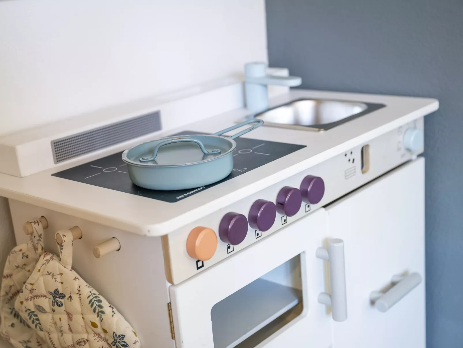 Abitaziun Patgific - Ferienwohnung im Casa Hirundella, (Trin Mulin). 3.5 Zimmer - Binnen
