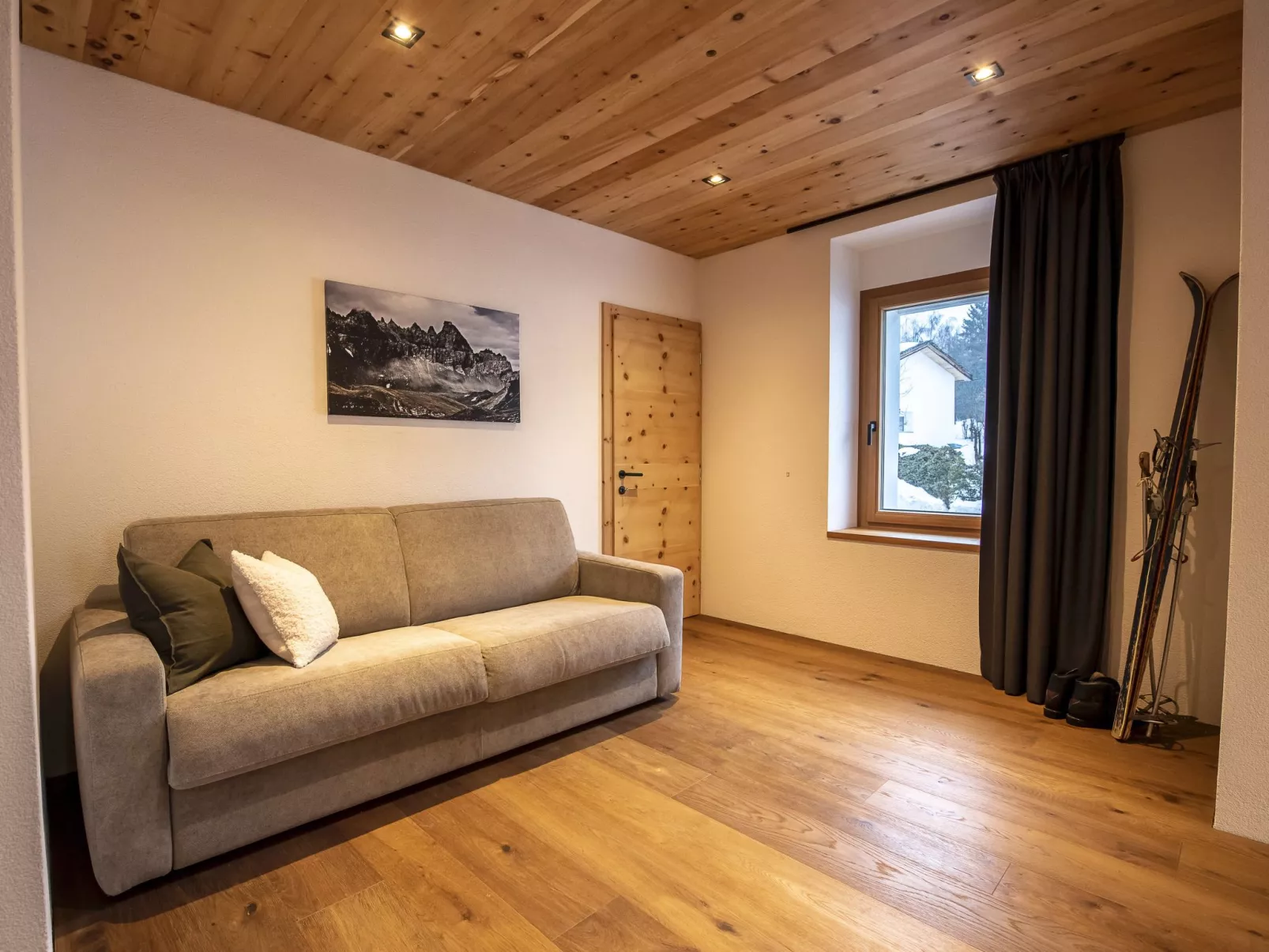 Flem Mountain Lodge, (Flims Waldhaus). Moderne neue 4.5 Ferienwohnung - Binnen