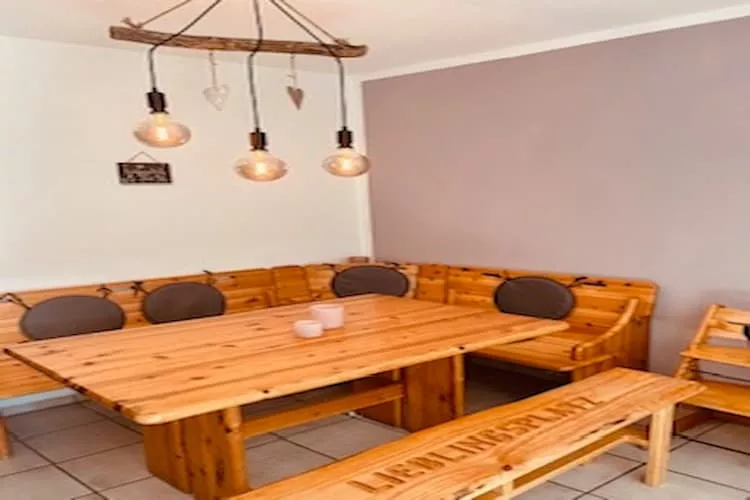 Ferienwohnung Lieblingsplatz - Eetkamer