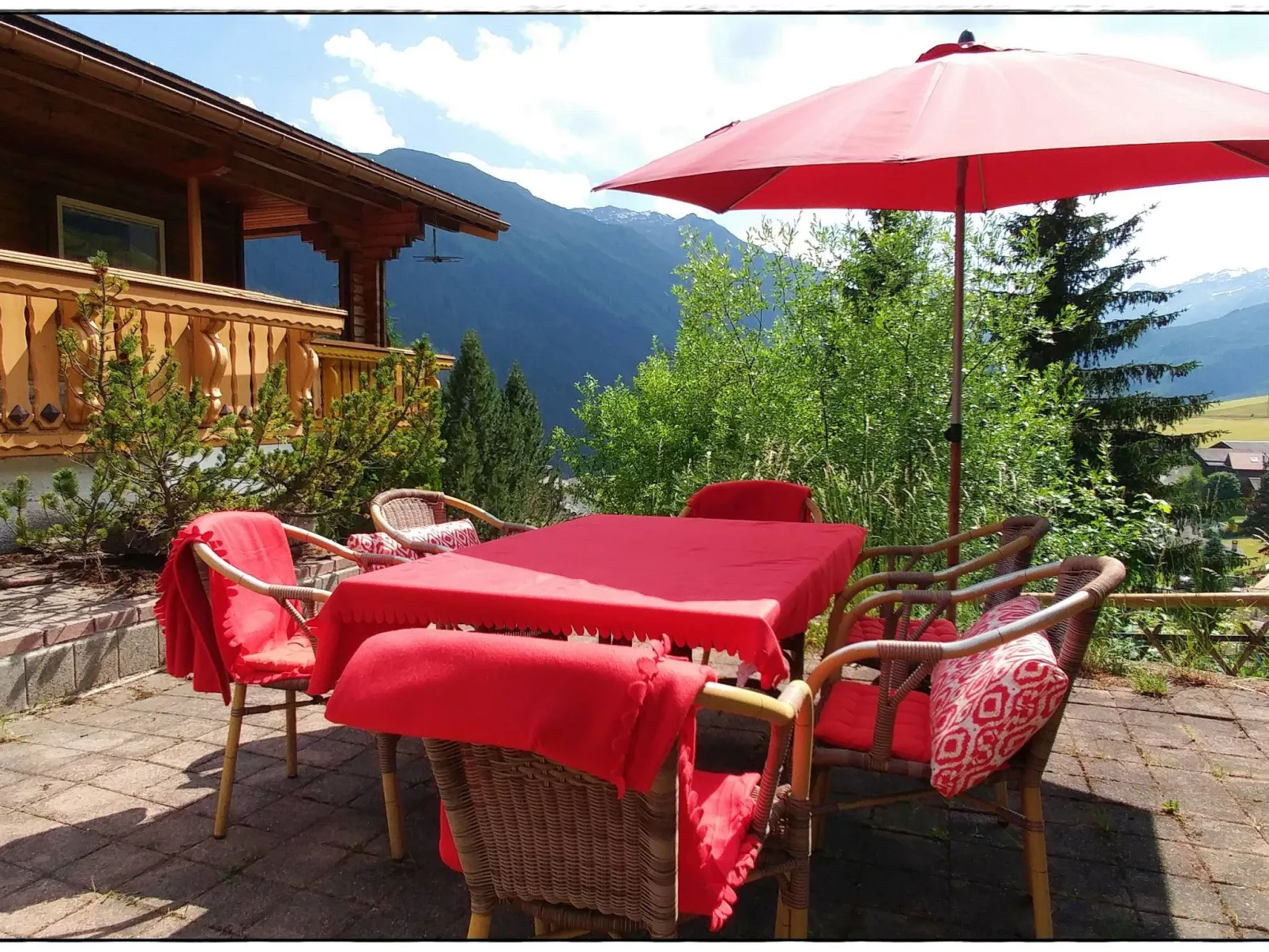 Chalet Dargun Bünter, (Camischolas/Sedrun). - Buiten