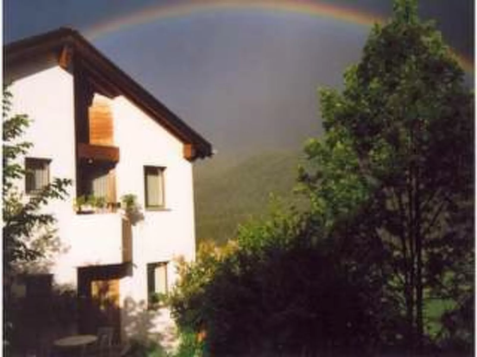Chasa Ravagl, (Scuol). - Buiten