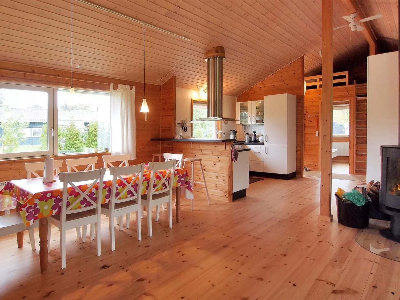 "Karanfilka" - 900m from the sea - Binnen