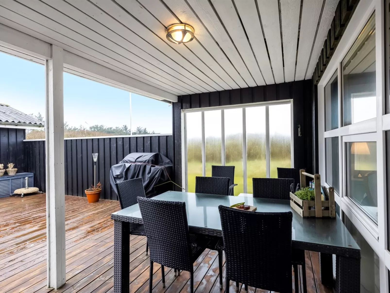 "Pertti" - 400m from the sea - Buiten