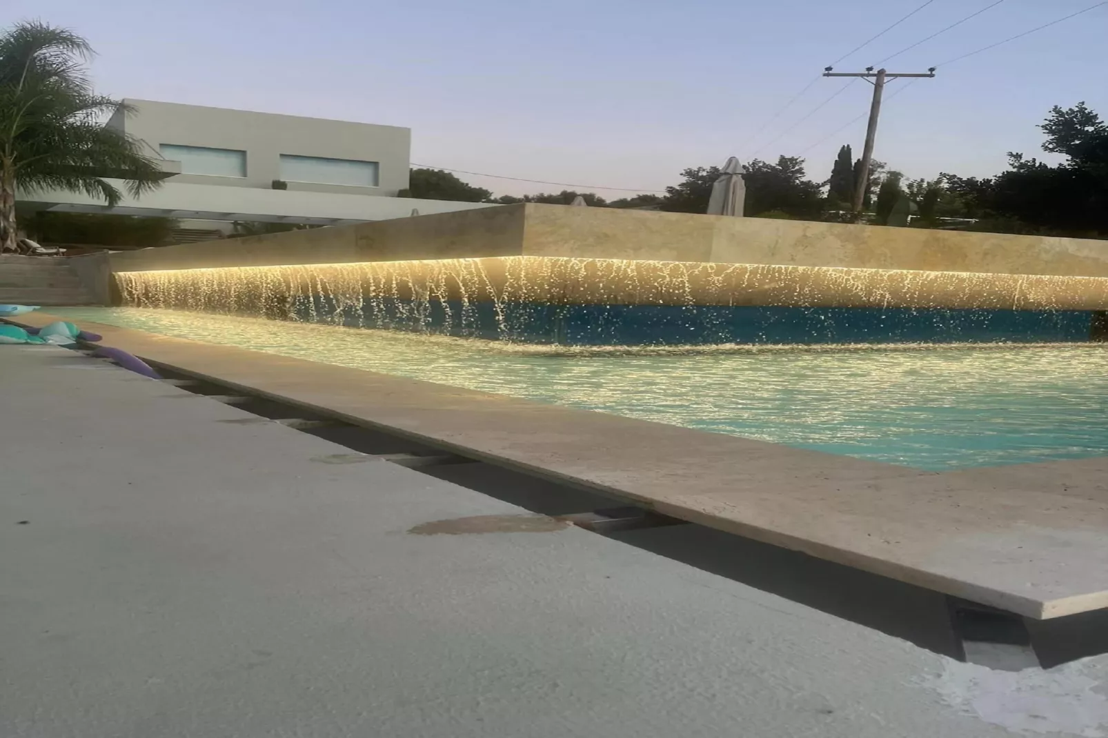 Luxury Villa at Vrahniou - Zwembad