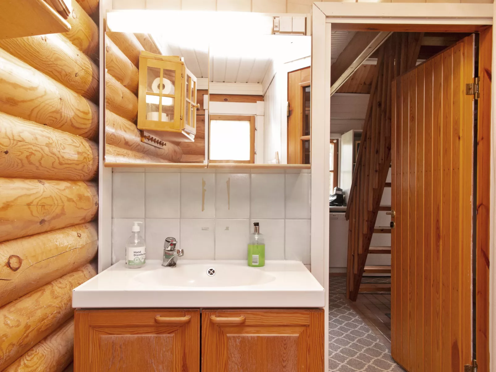 Tahkon nipashonka 2 a - Binnen