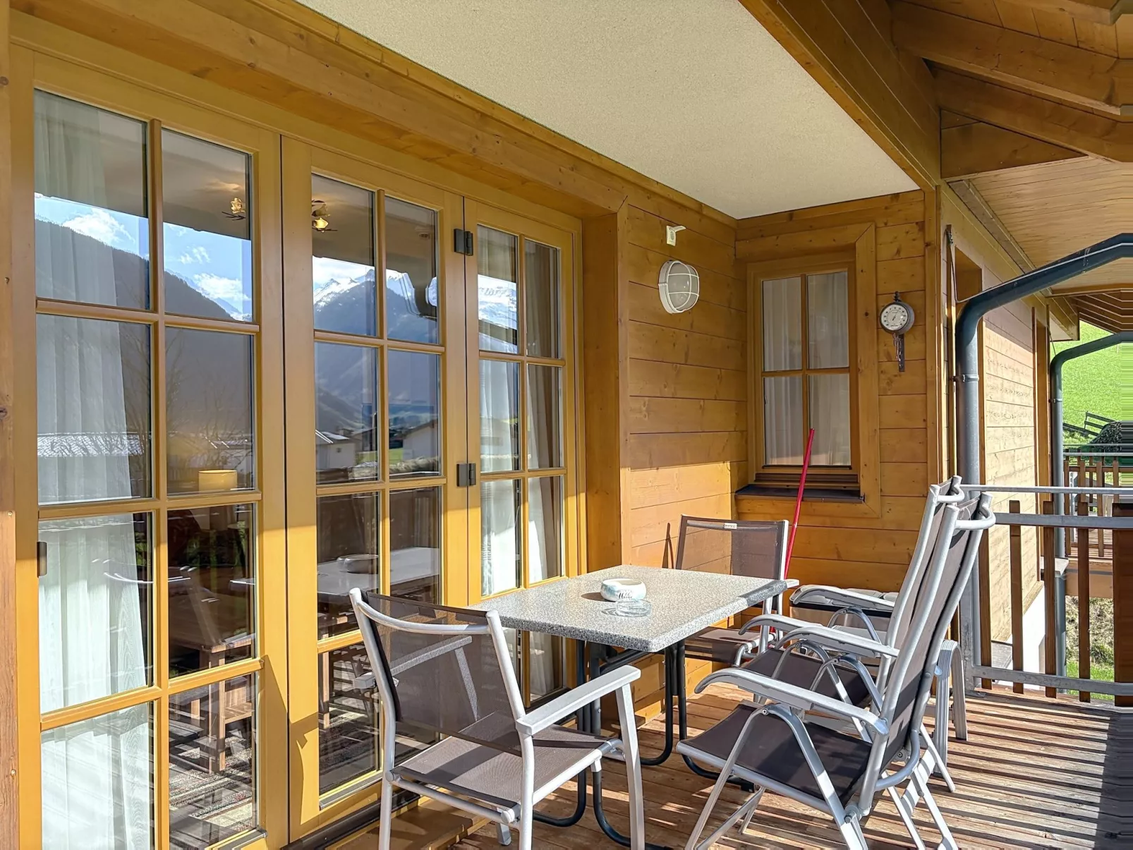 SMR Family incl. Spa, close to Gondola - Buiten
