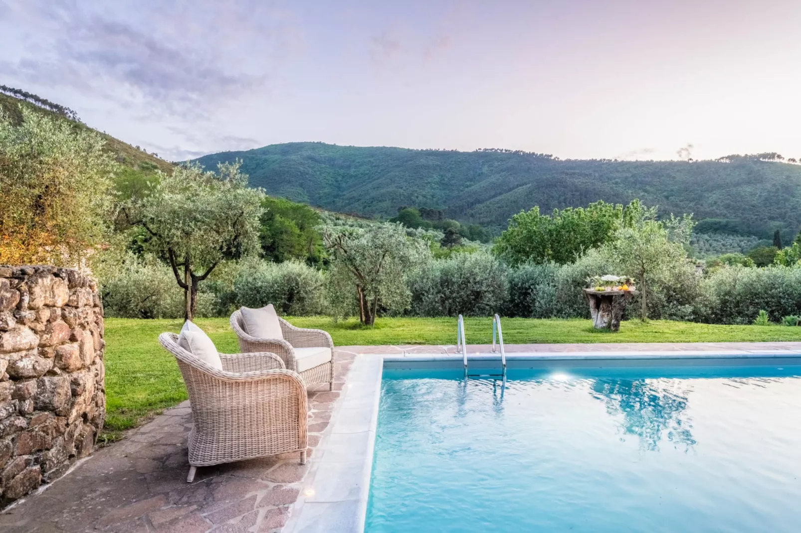Citrus Charm Farmhouse - Zwembad