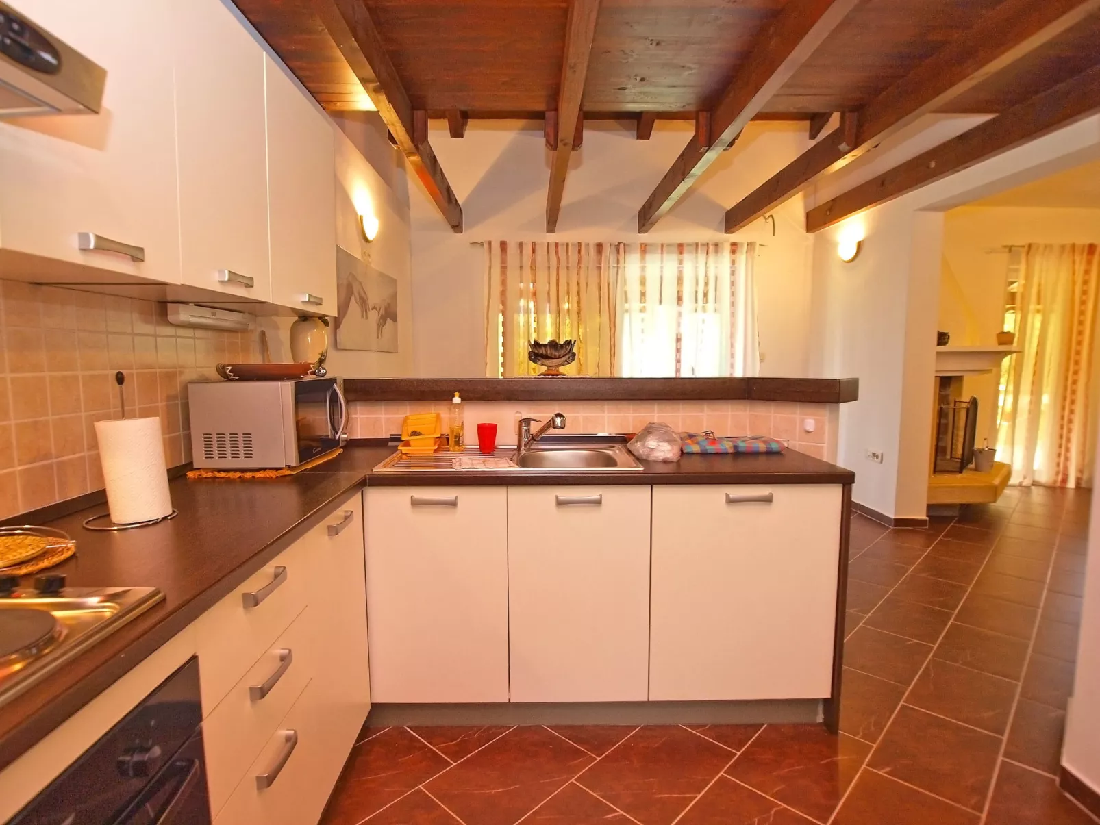 House 1330 - Binnen