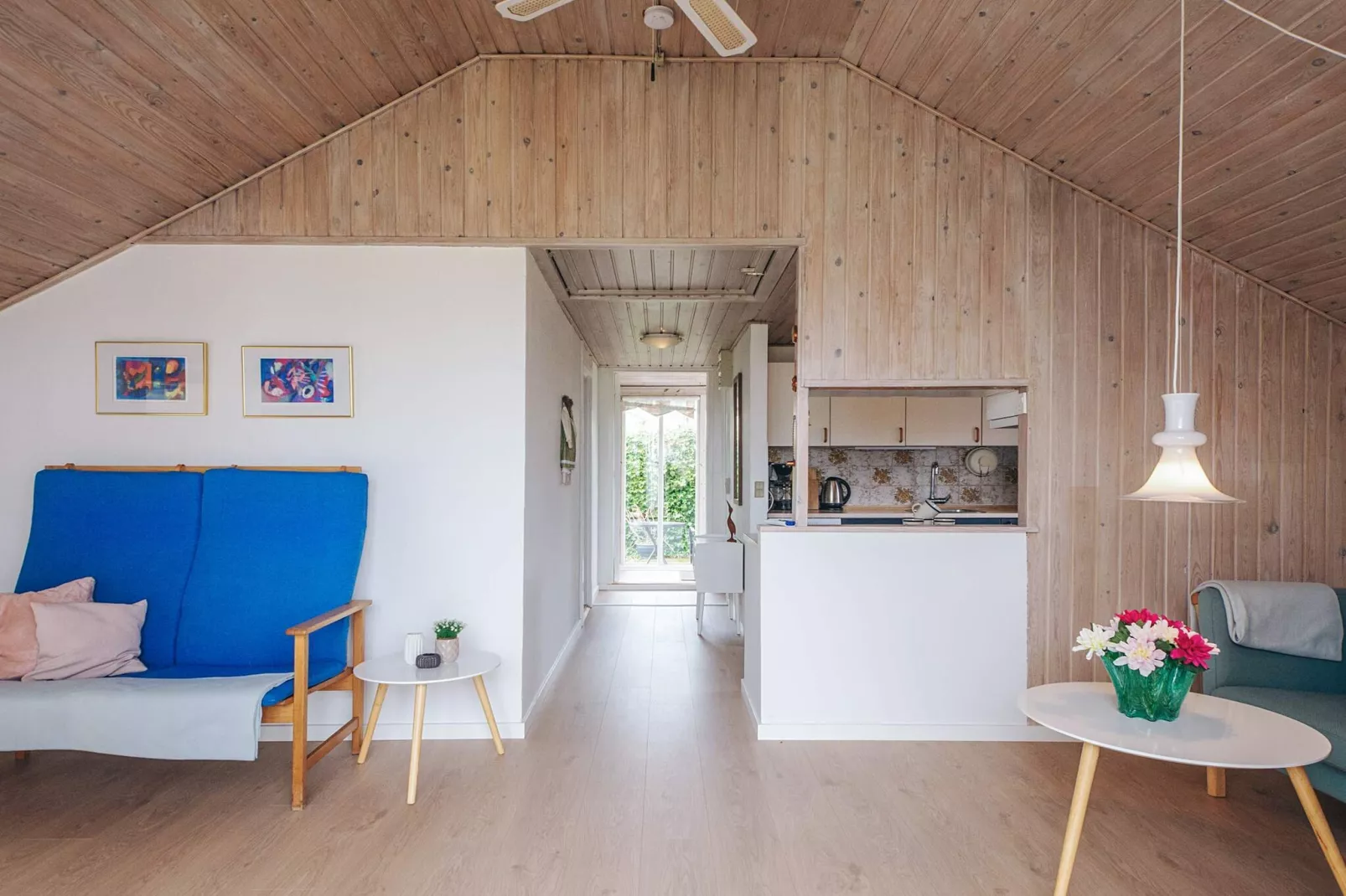 Vakantiehuis aan zee met privé-bijgebouw - Binnen