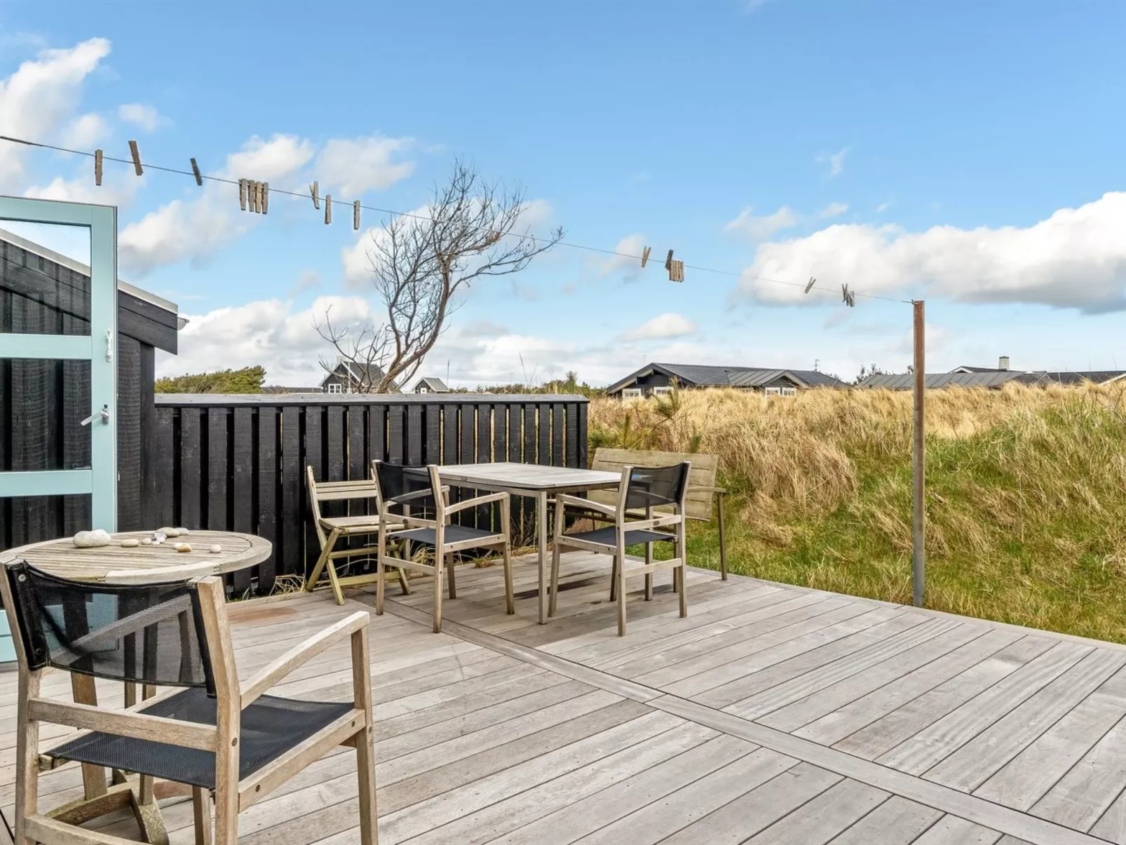 "Enni" - 350m from the sea - Buiten